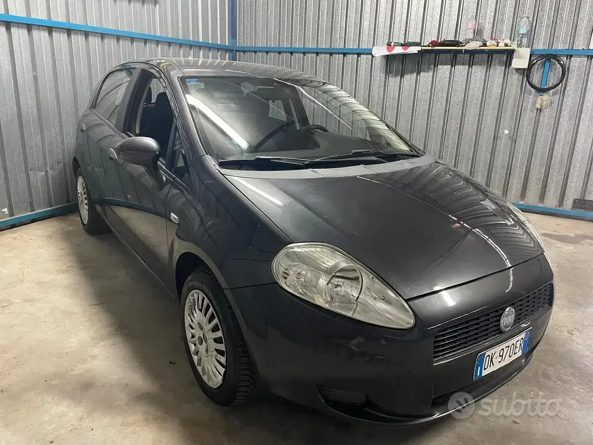 Usata Fiat Punto Evo 65 CV (47 kW) 2008 Grigio Utilitaria
