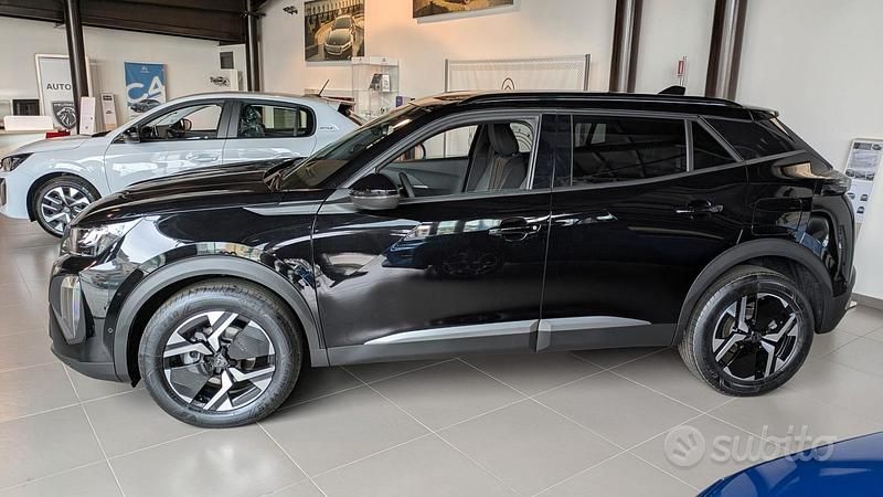 Nuova Peugeot 2008 Allure 100 CV (73 kW) 2025 Grigio SUV