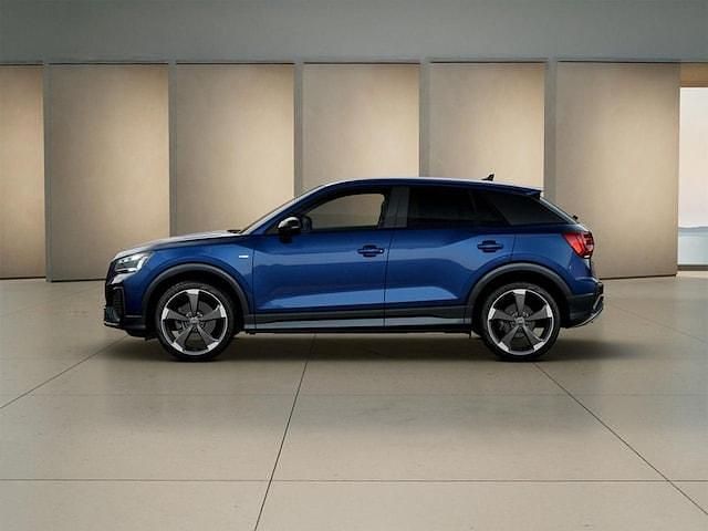 Nuova Audi Q2 Ambiente 150 CV (110 kW) 2025 Blu navarra metallizzato SUV