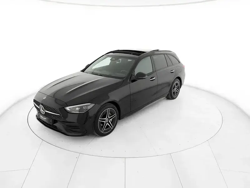Usata Mercedes C300 AMG Line Premium Plus 313 CV (230 kW) 2023 Nero Station wagon