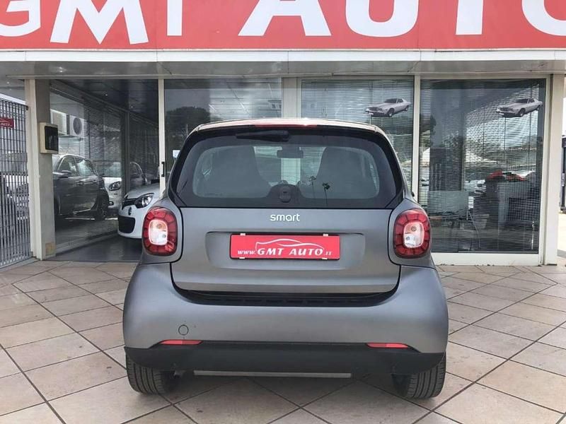 Usata Smart ForTwo Coupé Prime 90 CV (66 kW) 2017 Antracite Utilitaria
