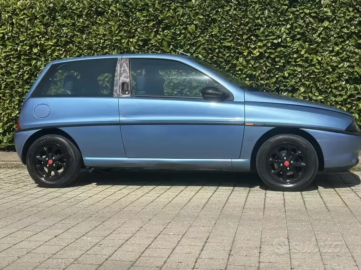 Usata Lancia 2000 60 CV (44 kW) 2000 Berlina