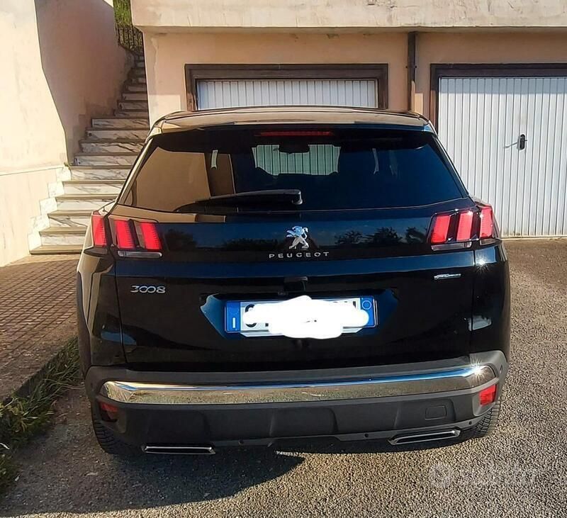 Usata Peugeot 3008 131 CV (96 kW) 2019 Nero SUV