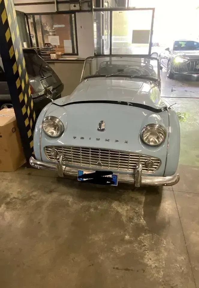 Usata Triumph TR3 90 CV (66 kW) 1959 Blu/azzurro Cabrio