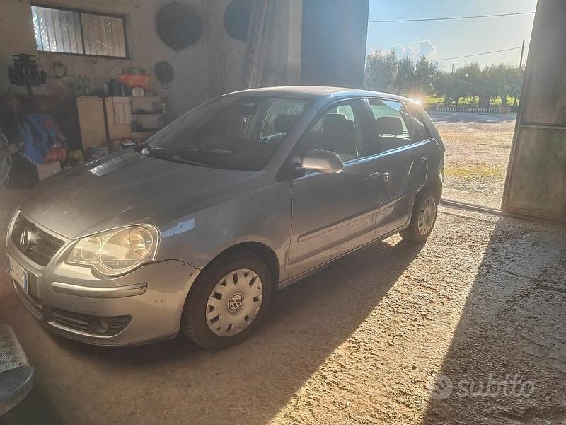 Usata VW Polo 55 CV (40 kW) 2007 Grigio Utilitaria