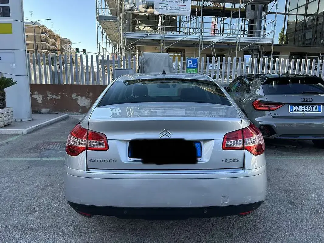 Usata Citroën C5 Exclusive 140 CV (102 kW) 2009 Grigio Berlina