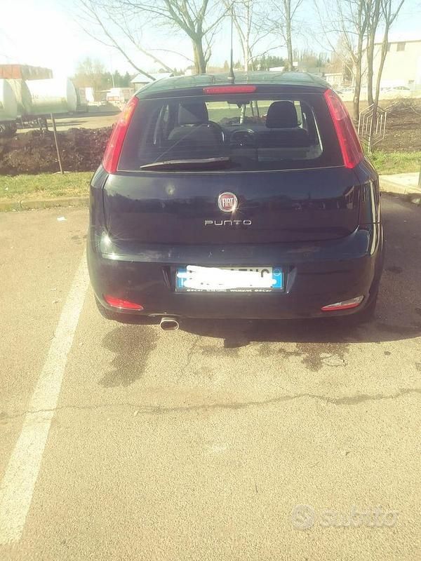 Occasion Fiat Punto 77 ch (56 kW) 2017 Bleue Citadine
