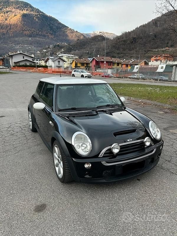 Usata Mini Cooper S 163 CV (119 kW) 2003 Nero Utilitaria