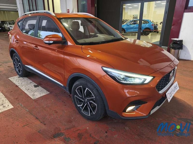 Usata MG ZS Luxury 111 CV (81 kW) 2022 Arancione Berlina
