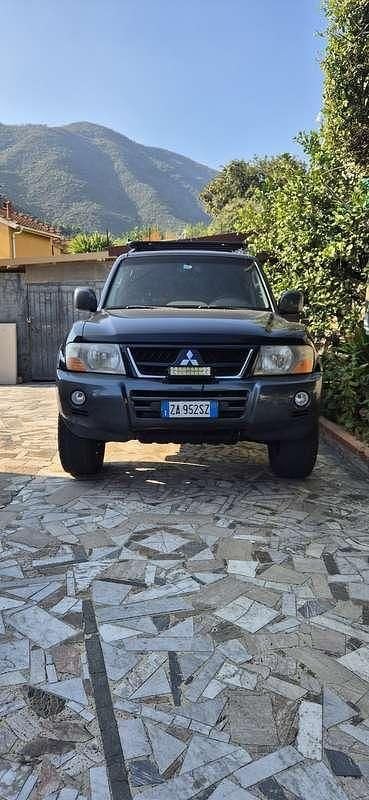 Usata Mitsubishi Pajero 160 CV (117 kW) 2005 Blu SUV