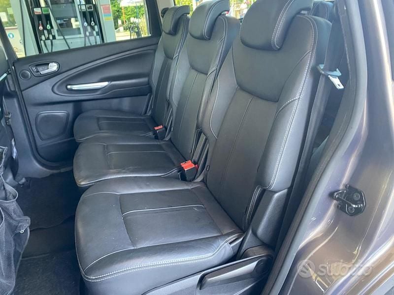Usata Ford Galaxy Titanium 203 CV (149 kW) 2012 Monovolume