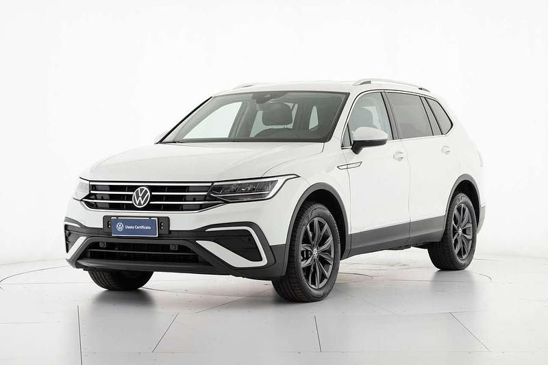 Bianco Usata 2022 VW Tiguan Allspace Life SUV | 22.900 € (Super prezzo) - Immagine 1/4