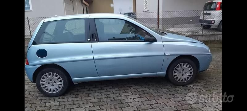 Usata Lancia Ypsilon 2002 Utilitaria