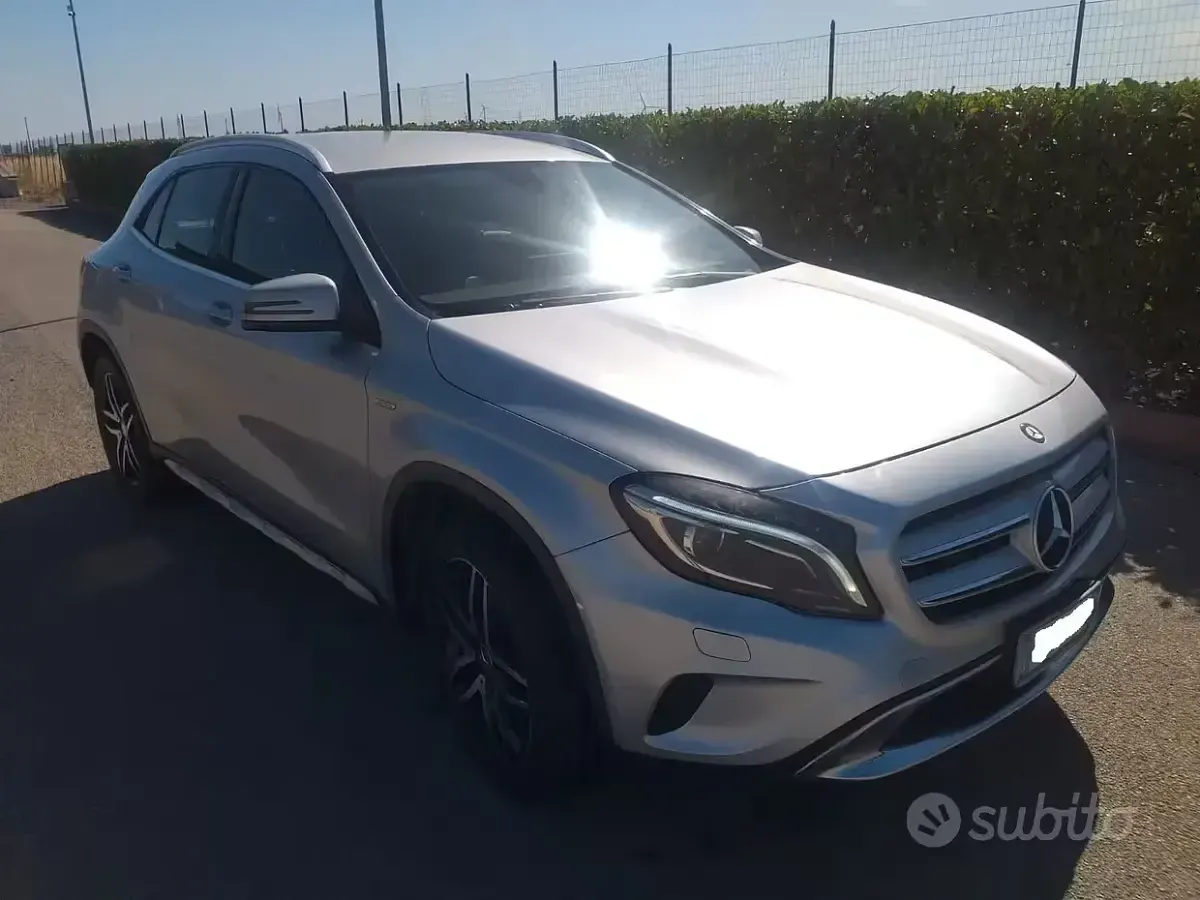 Usata Mercedes GLA200 136 CV (100 kW) 2018 SUV