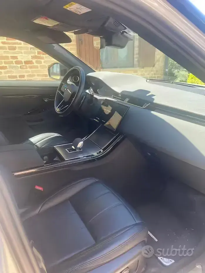 Usata Land Rover Range Rover evoque 150 CV (110 kW) 2024 Grigio SUV