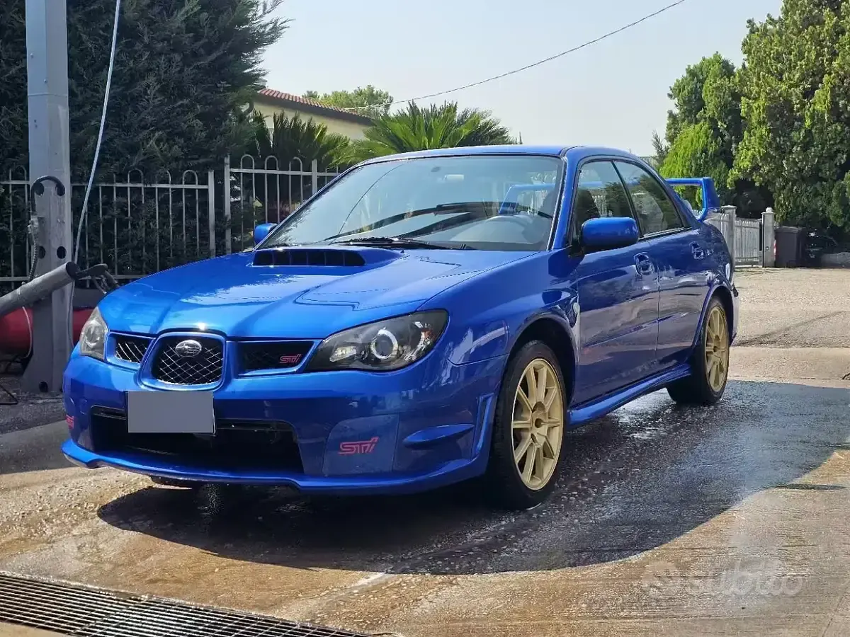 Usata Subaru Impreza 265 CV (194 kW) 2005 Bluazzurro Berlina