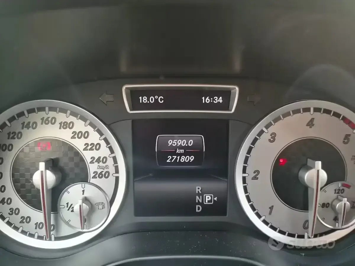 Usata Mercedes A180 109 CV (80 kW) 2015 Berlina