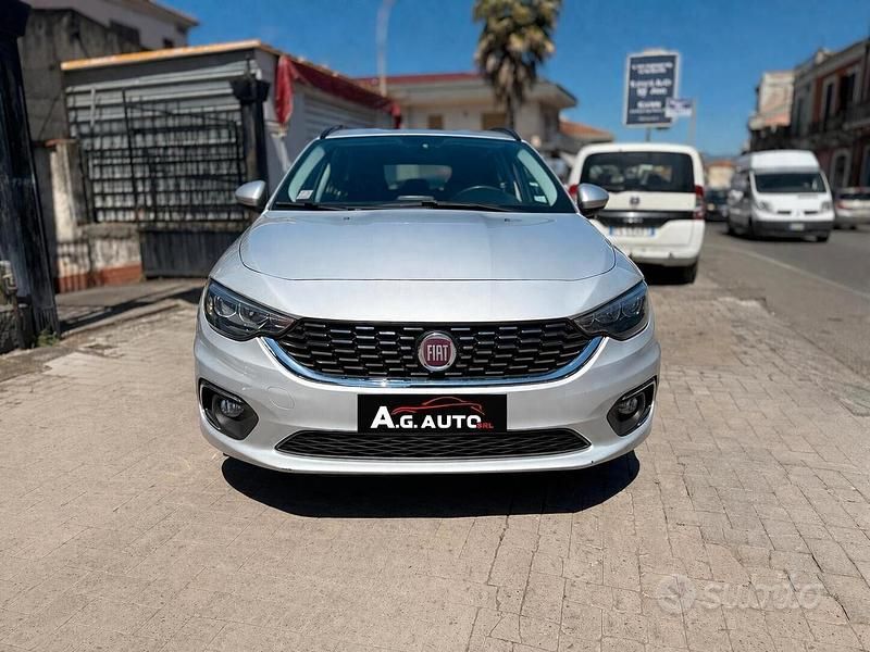 Usata Fiat Tipo Lounge 120 CV (88 kW) 2018 Grigio Station wagon