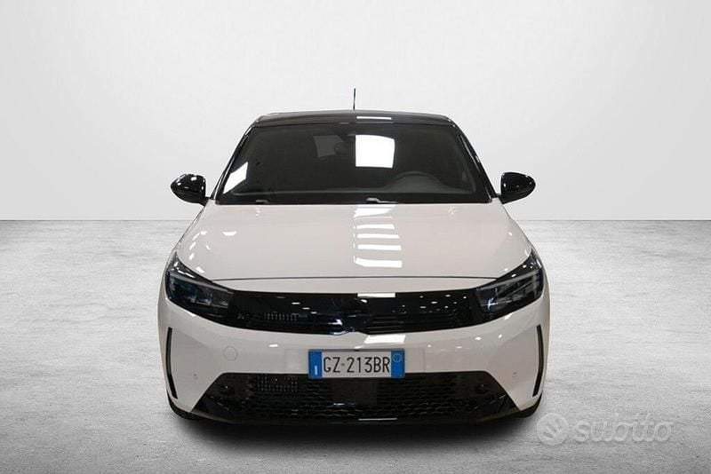 Usata Opel Corsa 101 CV (74 kW) 2025 Bianco Utilitaria