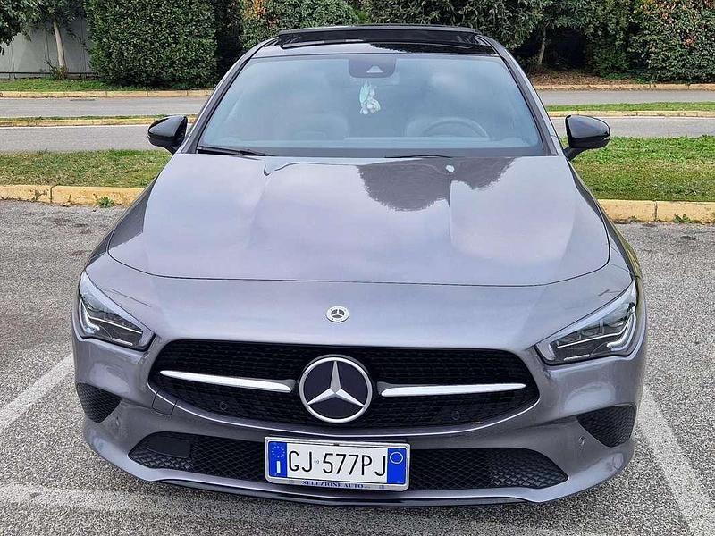 Usata Mercedes CLA180 Shooting Brake 116 CV (85 kW) 2022 Grigio Station wagon
