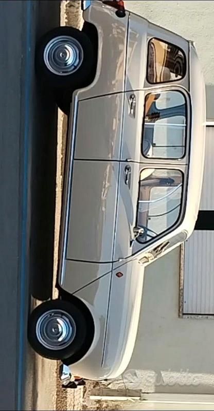 Usata Renault R4 34 CV (25 kW) 1970 Marrone Berlina