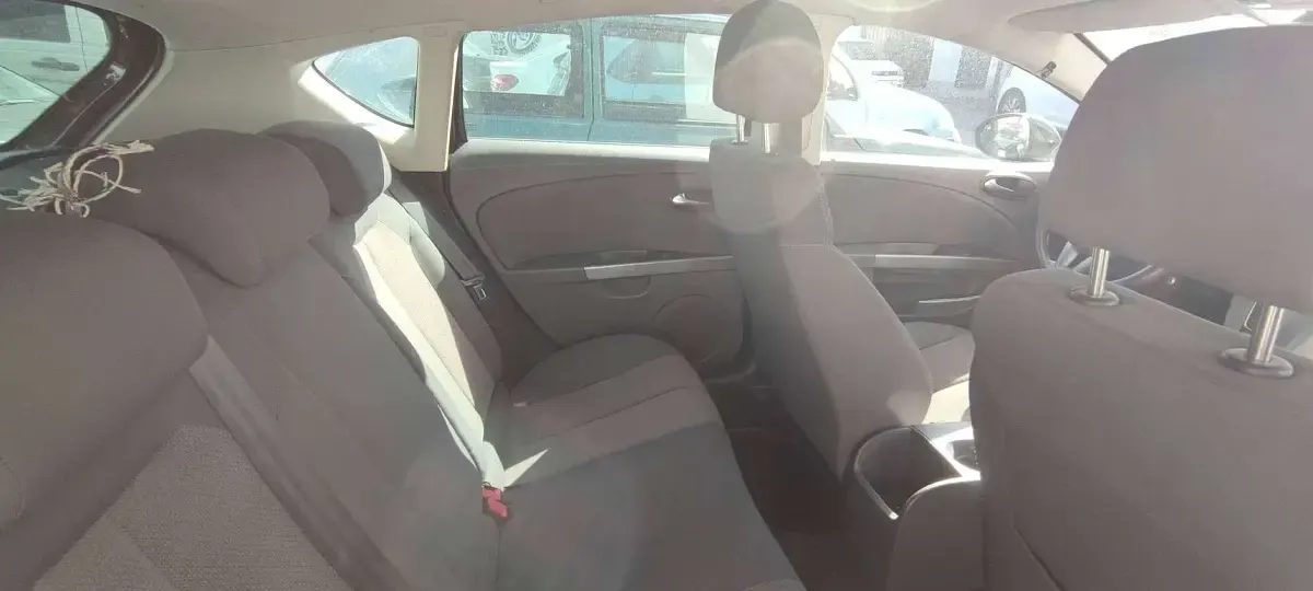 Usata Seat Leon Style 125 CV (91 kW) 2009 Nero Utilitaria