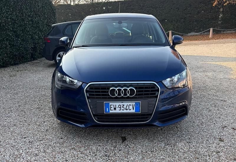 Usata Audi A1 Ambition 90 CV (66 kW) 2014 Blu Utilitaria