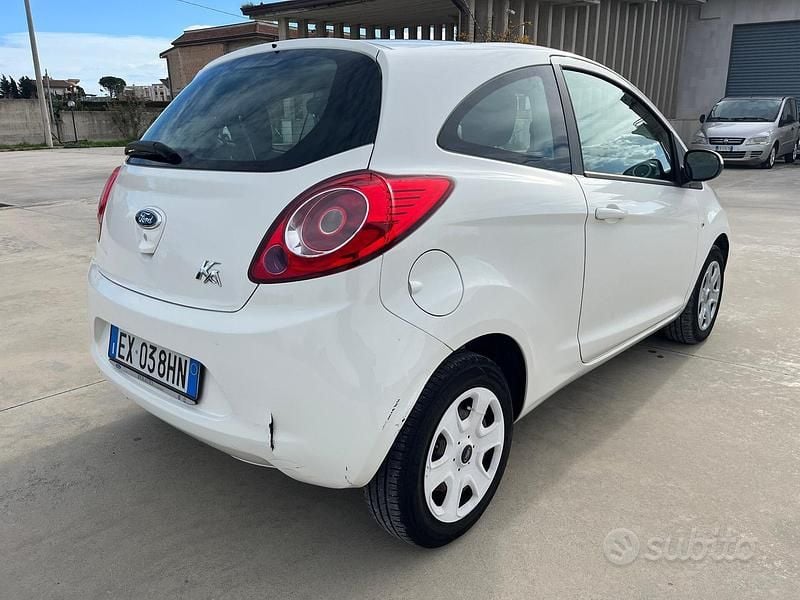 Begagnad Ford Ka 69 HK (50 kW) 2014 Vit Sedan