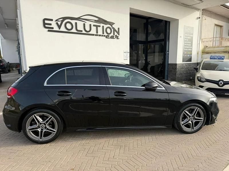 Usata Mercedes A180 Premium 116 CV (85 kW) 2019 Nero Berlina