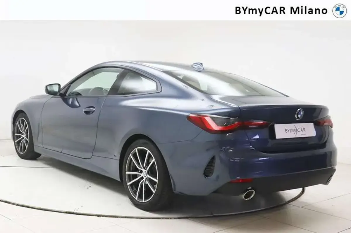 Usata BMW 420 Coupé Sport Line 190 CV (139 kW) 2021 Arctic race blue metallic Coupé