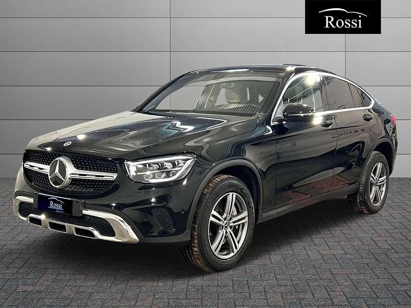 Usata Mercedes GLC300e 194 CV (142 kW) 2023 Nero Coupé