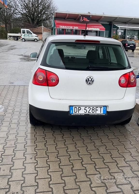 Usata VW Golf VI 102 CV (75 kW) 2009 Bianco Utilitaria