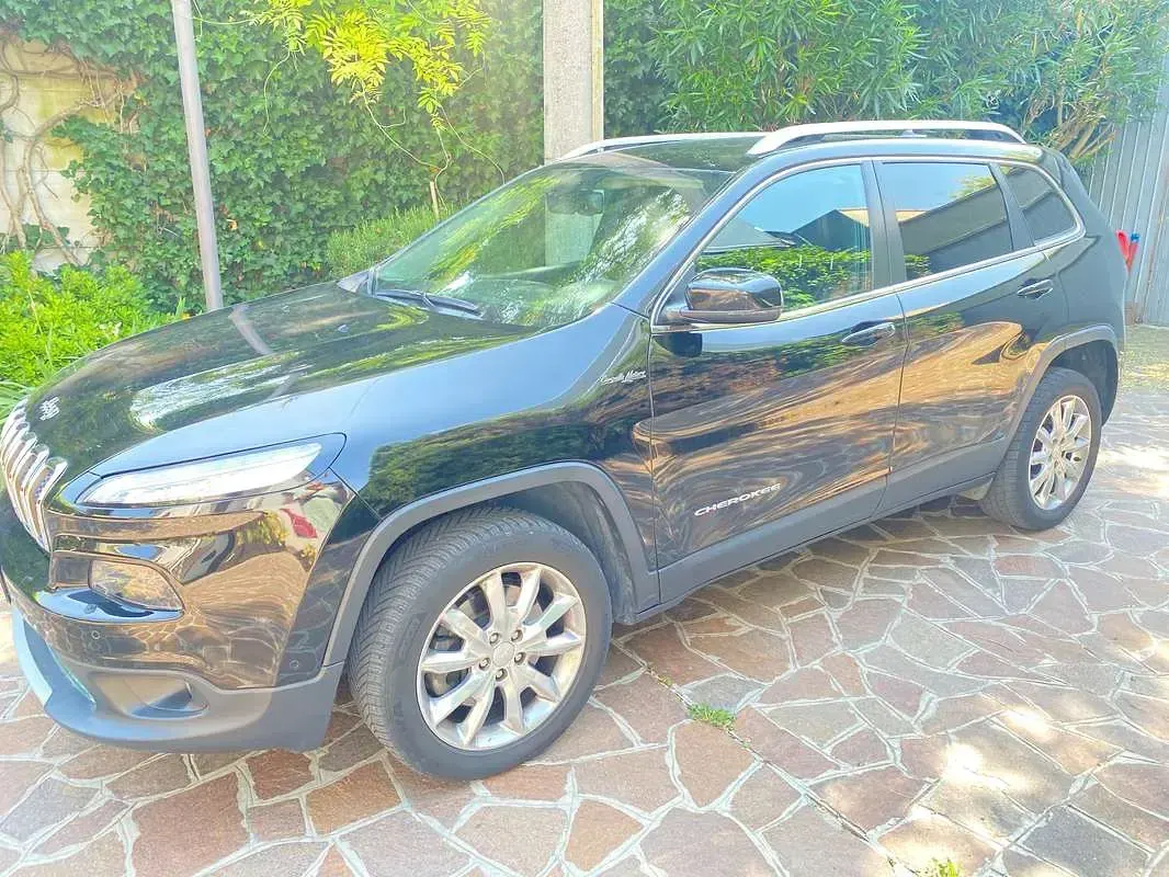 Usata Jeep Cherokee Limited 102 CV (75 kW) 2017 Nero SUV