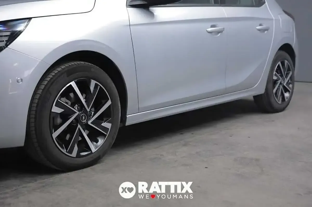 Usata Opel Corsa S 101 CV (74 kW) 2025 Kaolin white Utilitaria