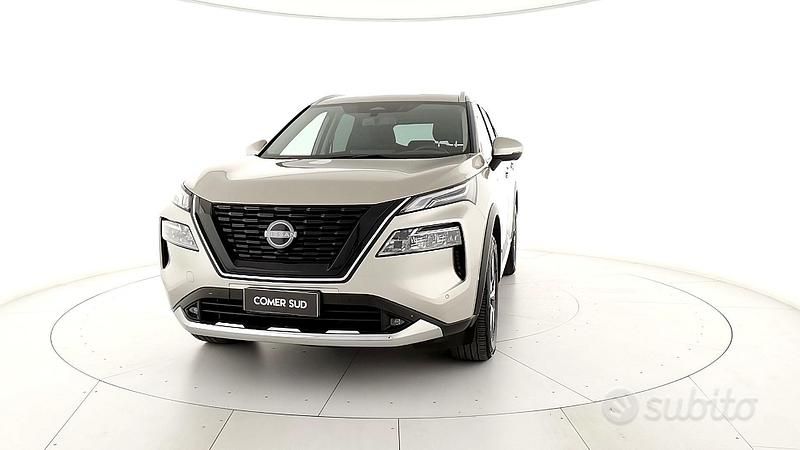 Grigio Usata 2023 Nissan X-Trail Tekna SUV | 32.900 € (Buon prezzo) - Immagine 1/4