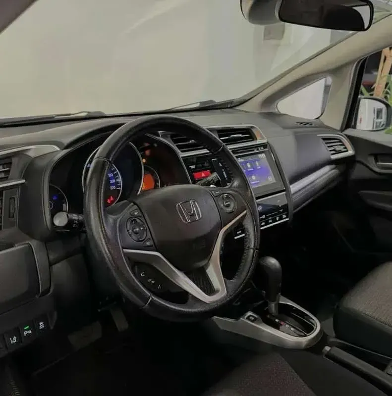Usata Honda Jazz Elegance 102 CV (75 kW) 2017 Grigio Utilitaria