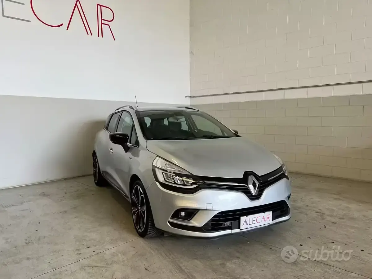 Usata Renault Clio 90 CV (66 kW) 2017 Grigio Station wagon
