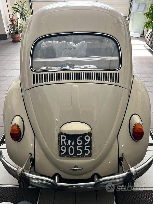 Usata VW Beetle 1960 Utilitaria