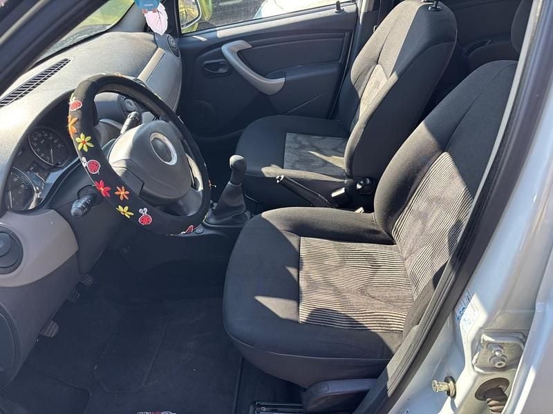 Usata Dacia Sandero 75 CV (55 kW) 2012 Bianco Berlina