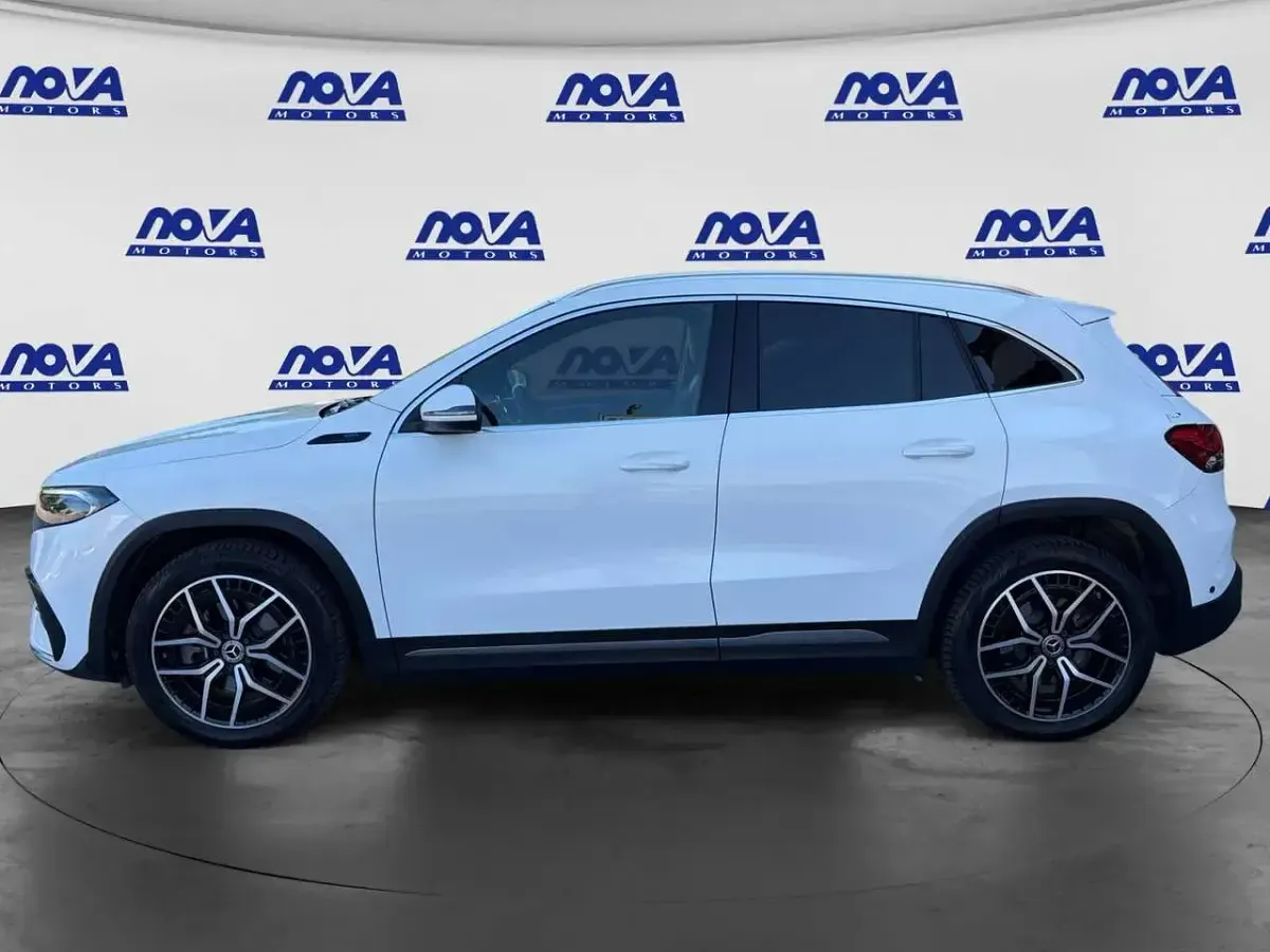 Usata Mercedes EQA300 Premium 80 kW (109 CV) 2022 Bianco SUV
