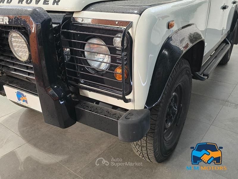 Usata Land Rover Defender 122 CV (89 kW) 2013 Bianco Berlina