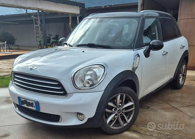 Usata Mini Countryman Business 110 CV (80 kW) 2014 Bianco SUV