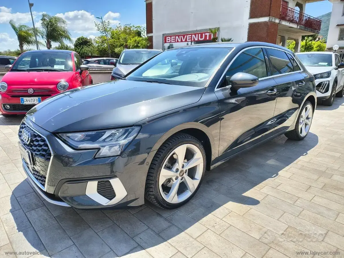 Usata Audi A3 Advanced 116 CV (85 kW) 2022 Grigio Berlina