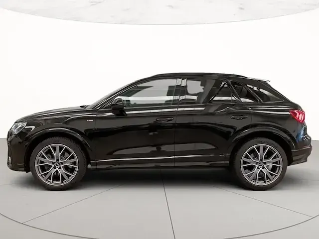 Usata Audi Q3 S-Line 190 CV (139 kW) 2022 Nero mythos metallizzato SUV
