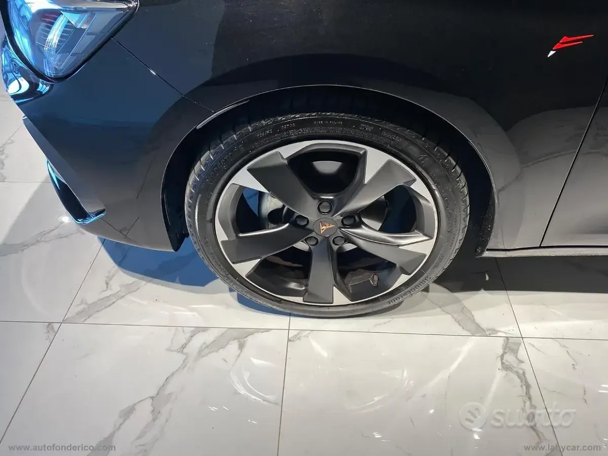 Usata Cupra Leon 150 CV (110 kW) 2025 Bianco Berlina
