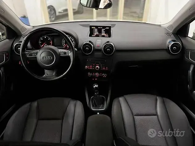 Usata Audi A1 Ambition 105 CV (77 kW) 2011 Blu Utilitaria