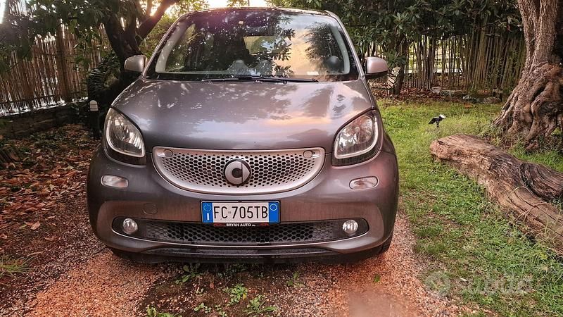 Begagnad Smart ForFour 71 HK (52 kW) 2016 Halvkombi