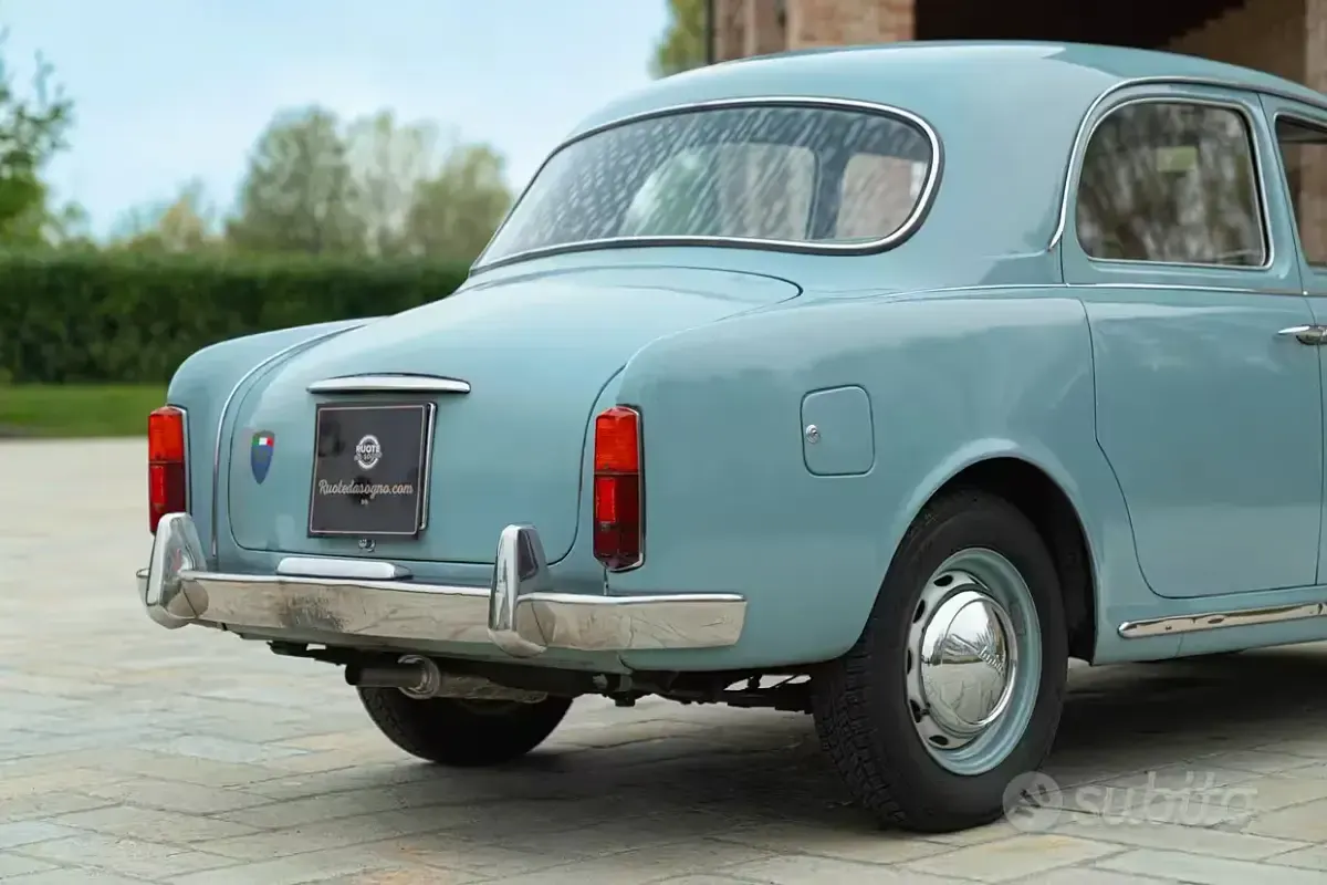 Usata Lancia Appia 48 CV (35 kW) 1960 Bluazzurro Berlina