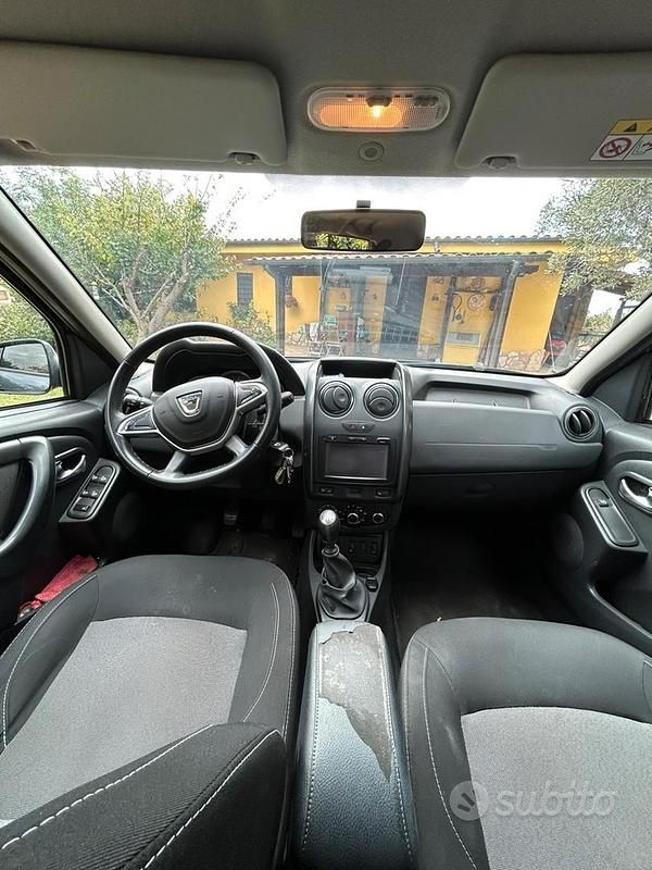 Grigio Usata 2018 Dacia Duster Station wagon | 6500 € (Super prezzo) - Immagine 1/4