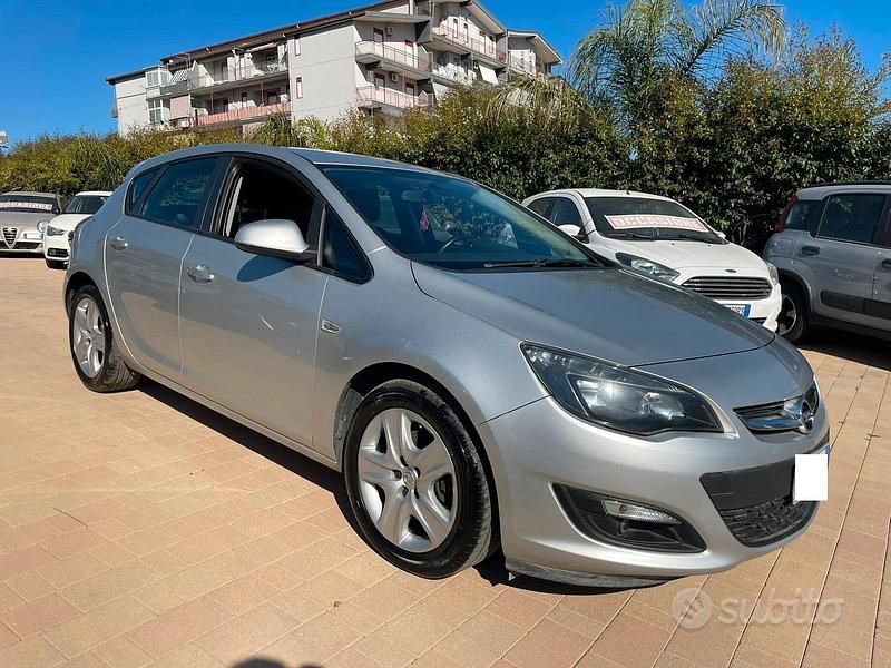 Usata Opel Astra S 95 CV (69 kW) 2011 Grigio Berlina